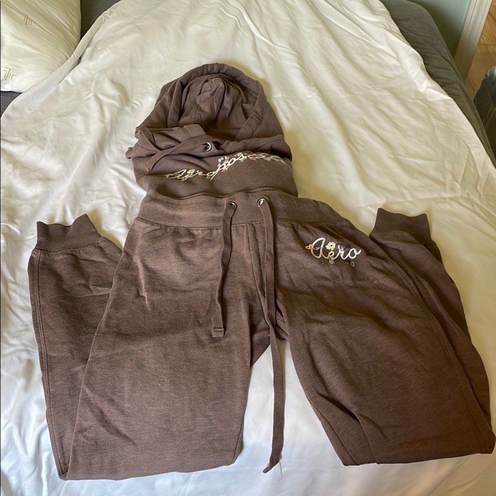 Brown Aero Hoodie and Sweatpants Set